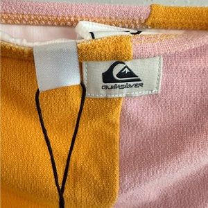 Quicksilver bikini bottoms. Size Large